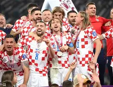 包含塞尔塔球员集体作秀,庆祝赛季首个连胜的词条 包含塞尔塔球员集体作秀,庆祝赛季首个连胜的词条